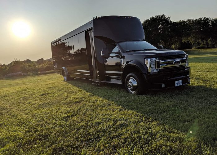 bus-party-prom Party Bus Winery